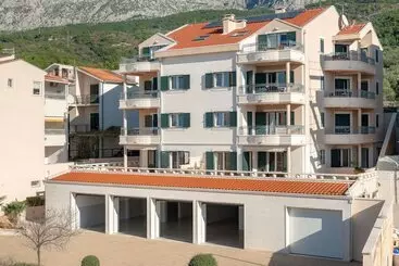 Hotel Villa Tucepi Apartments