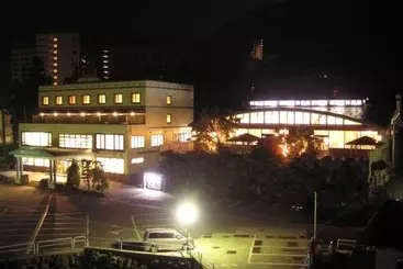 旅館 Ishiuchi Yungparunas