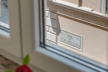 تختخواب و صبحانه Adrianus