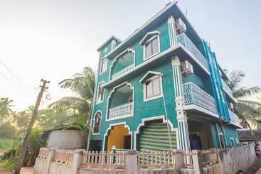 Pension Oyo 19350 Home Spacious 1bhk Candolim