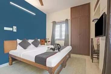 ホテル Super Townhouse Orchid Sankrish Near Balaji Dental College