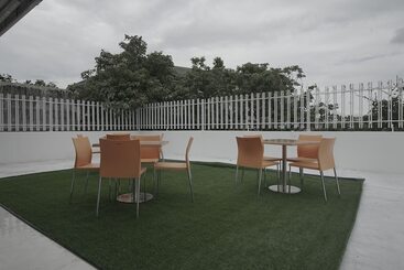 Szálloda Reddoorz Plus @ Catania Lrt Cinde Palembang