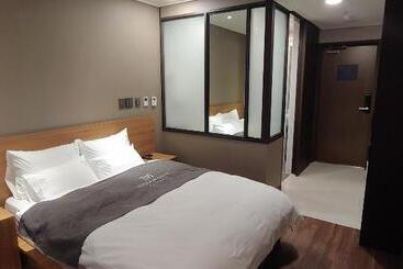 Hotel Westernbay Marina