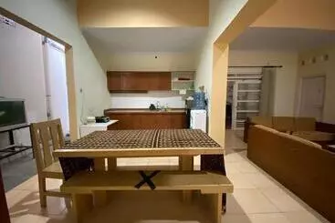 Pensione Omah Inap D24 Syariah Near Universitas Aisyiah Yogyakarta Mitra Reddoorz