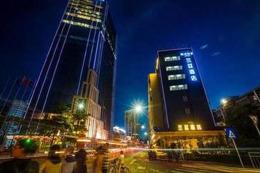 Ranz Hotel Sea World Branch