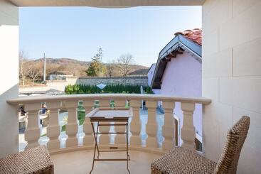 آپارتمان‌های توریست‌ها Villa Ciconia