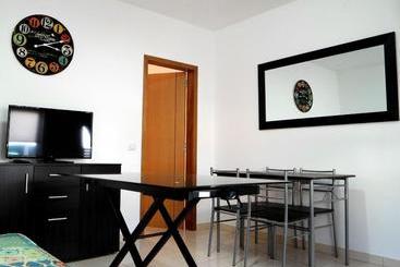 膳宿费 Louise Guest House