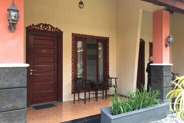 مبيت وإفطار 3c Familia Residence