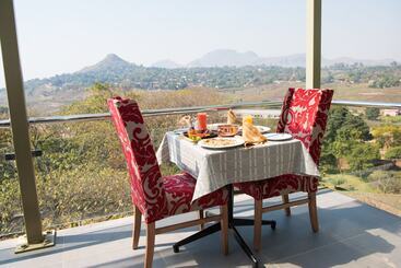 Crossroads Hotel Blantyre