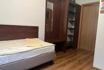 簡易ホテル Motel W łące