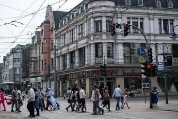 Blue Guest House Hostel