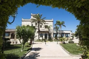 Hotel Masseria Grottella
