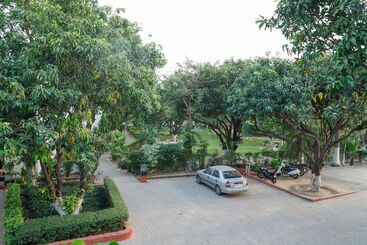 Hotel Signature Corbett