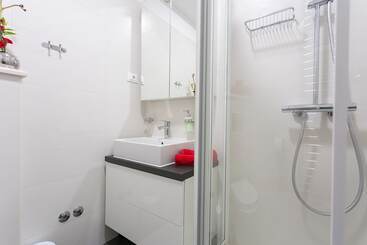 آپارتمان‌های توریست‌ها Luxury  Apartments Giovanni With  Pool