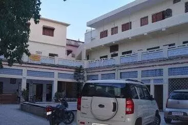 Majatalo Bhajan Ashram Rishikesh