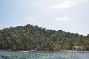 Hotelli Pearl Beach Resort & Spa