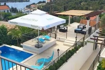 Pensiune Villa Julia