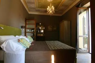 Pensió La Rocca Guest House & Spa