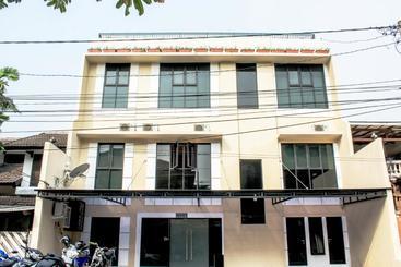 Pensjonat W Home Express Tebet