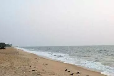 Hotel Kuzhupilly Beach House