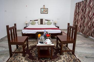 Hotel Narayan Niwas Resort