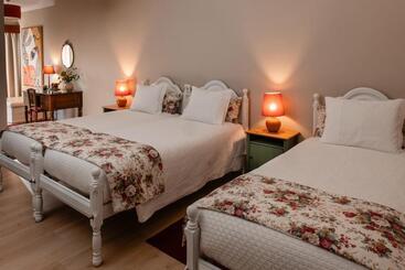 تختخواب و صبحانه Casal Da Viúva