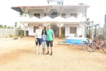 ホテル Nilaveli Star View