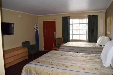 モーテル Economy Inn