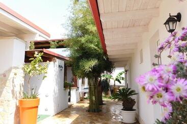 Bed and Breakfast Villa Raggio Di Sole Parcheggio Privato