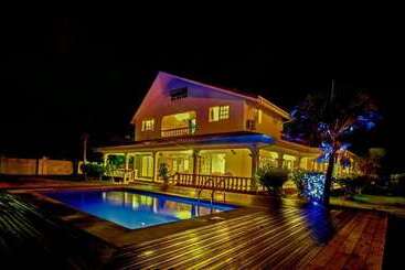 ペンション Villa Confort