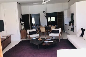 דירות לתיירים El Careyes Club & Residences