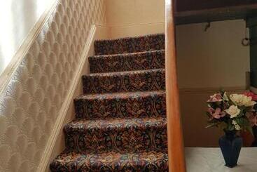 פנסיון Myles Creek