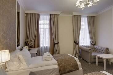 פנסיון Anastasia