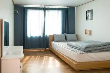 Hong Hong Guesthouse Hostel