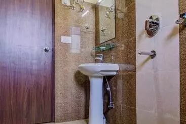 Hotel Muscatel Grand Silkroute 300 Mts From Mg Marg