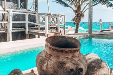 Szálloda Posada Lamar Tulum Beach Front And Pool