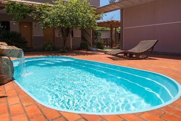 Отель Pousada Nanai