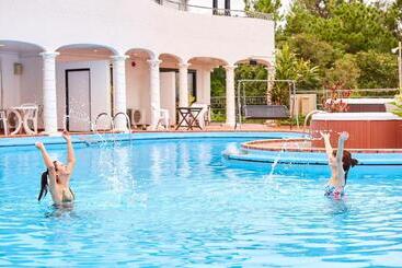 Hotel The Pool Resort Okinawa