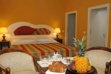 Hotelli Albergo Roma