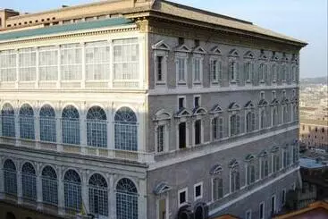 پانسیون My Bed Vatican Museum