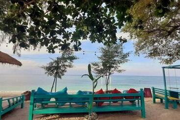 مبيت وإفطار Pelangi Cottages Gili Air