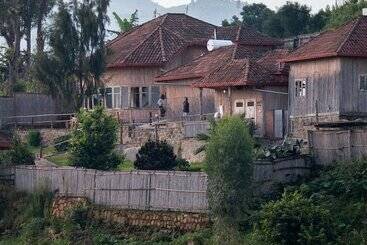 هتل Macheo Ecolodge Camping