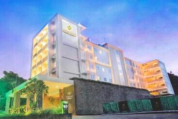 Hotel Montana Premier Senggigi
