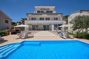 Tourist flats Villa Mila Trogir