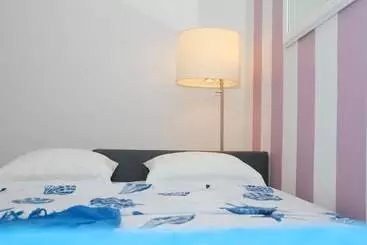 ツーリストアパートメント Apartments Melin