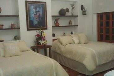 Casa D'lobo Hotel Boutique