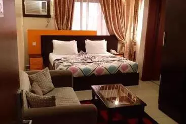 Alluring View Hotel   Toyin Sreet