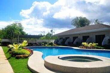 Hotel Alona De Tropicana Resort