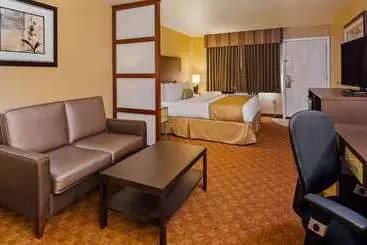 Отель Best Western Fallon Inn & Suites