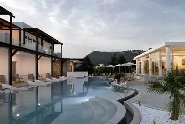 Hotel Nama Retreat